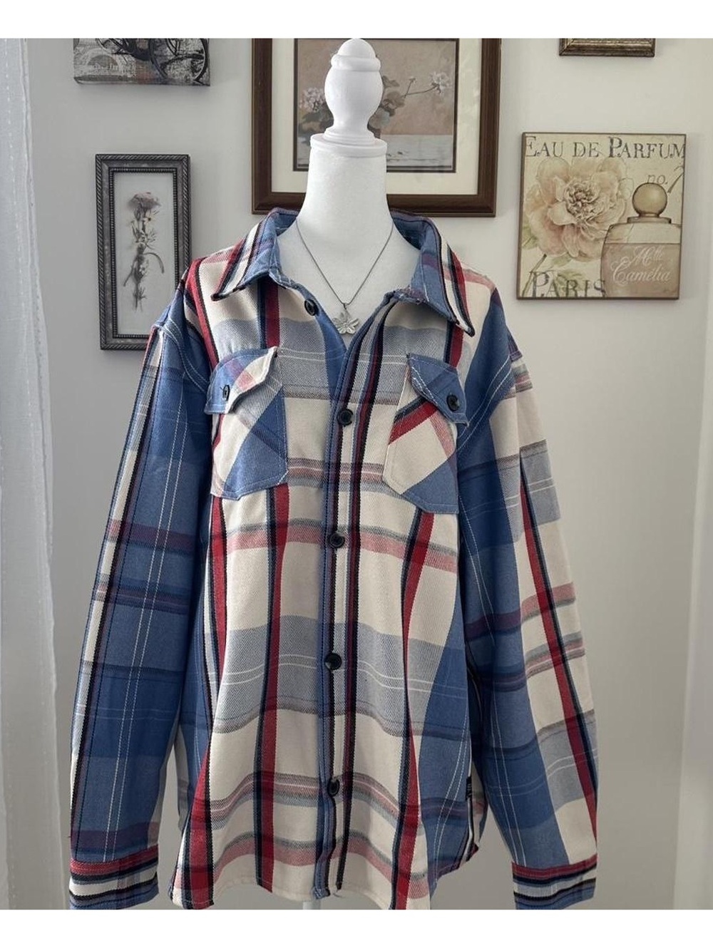 MEN’s blue, white, and red thick plaid jacket.